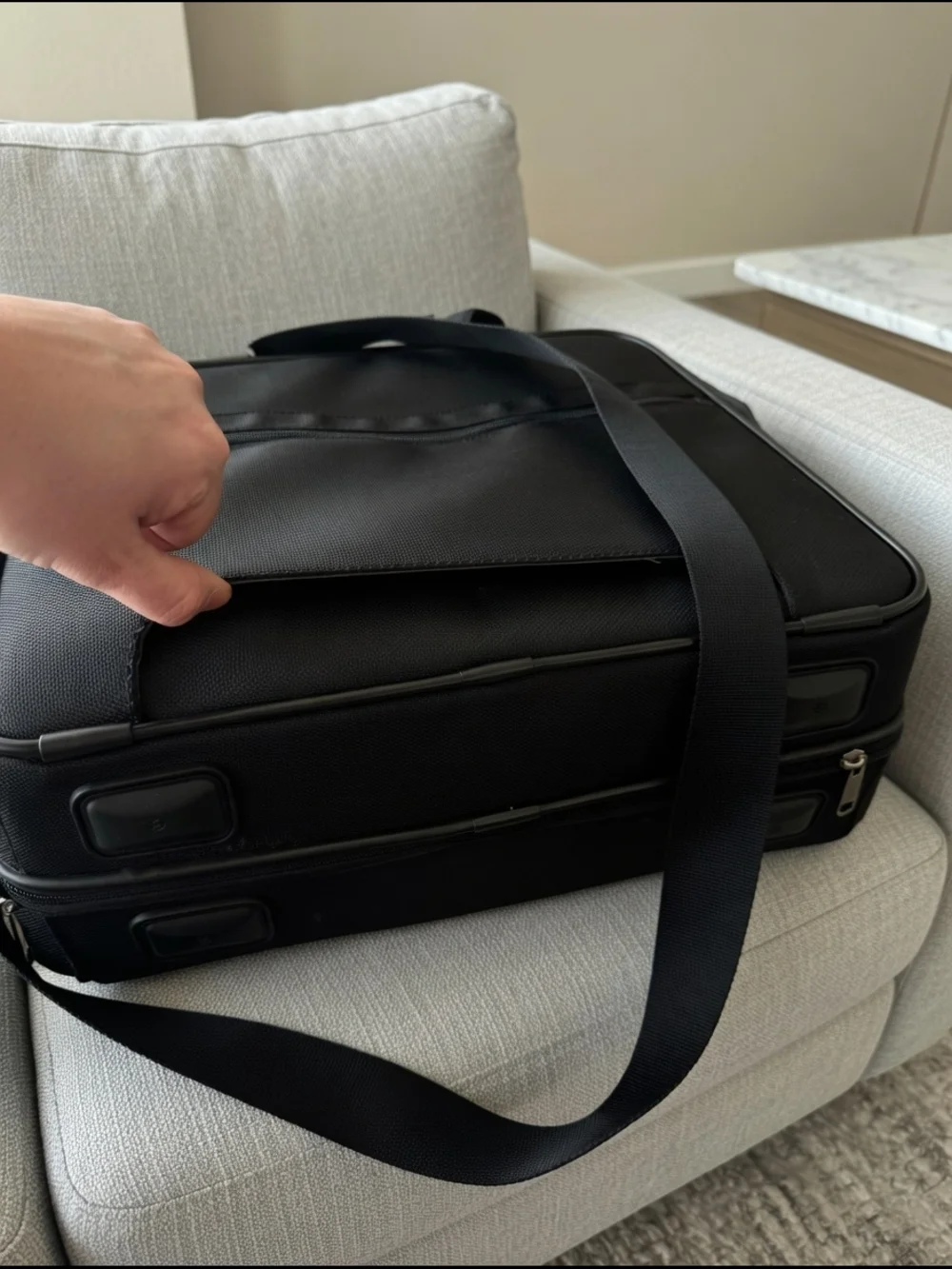 Samsonite Classic Laptop Briefcase - Perfect Travel Bag Heavy Duty 17
